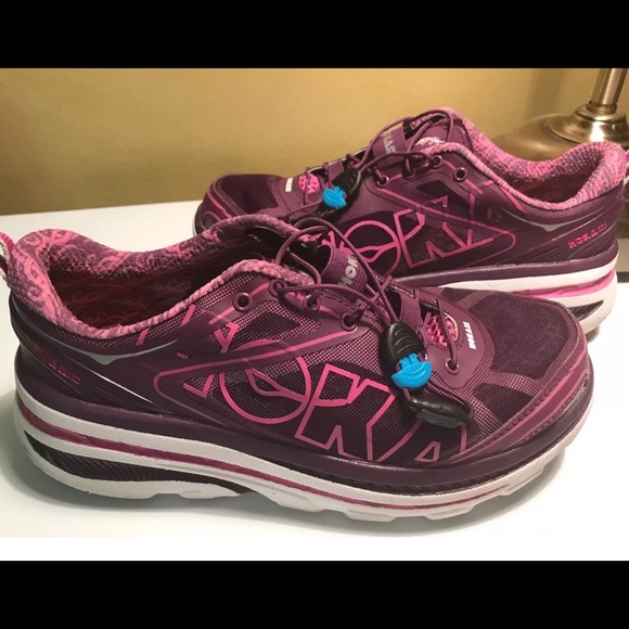 Hoka Shoes - HOKA ONE ONE BONDI 3 Running Shoes sz 8.5